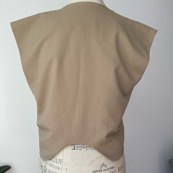 Brown button front vest - Picture 4 of 6